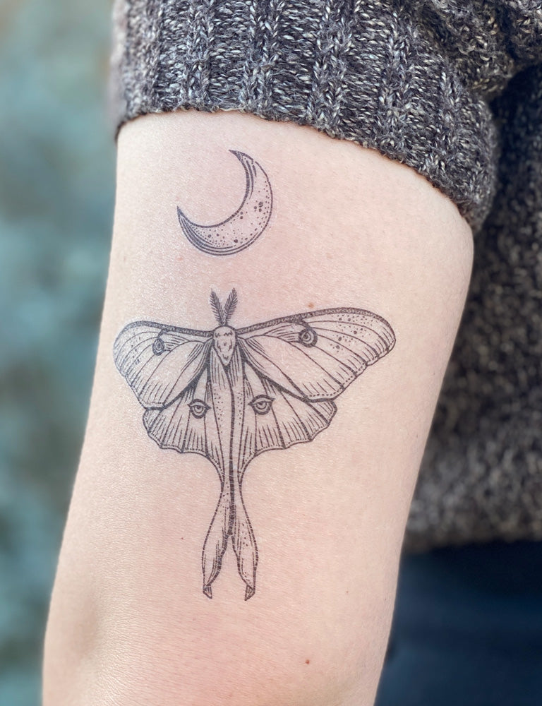 Top 45 Best Luna Moth Tattoo Ideas  2021 Inspiration Guide  Luna moth  tattoo Lunar moth tattoo Moth tattoo